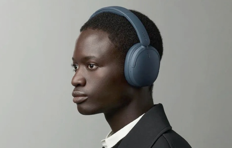 Sony представила реинкарнацию легендарных наушников XM4 — почти без изменений, но дешевле